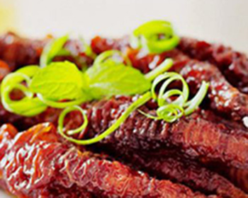 可以吮著吃的虎皮雞爪，連骨頭都是酥的